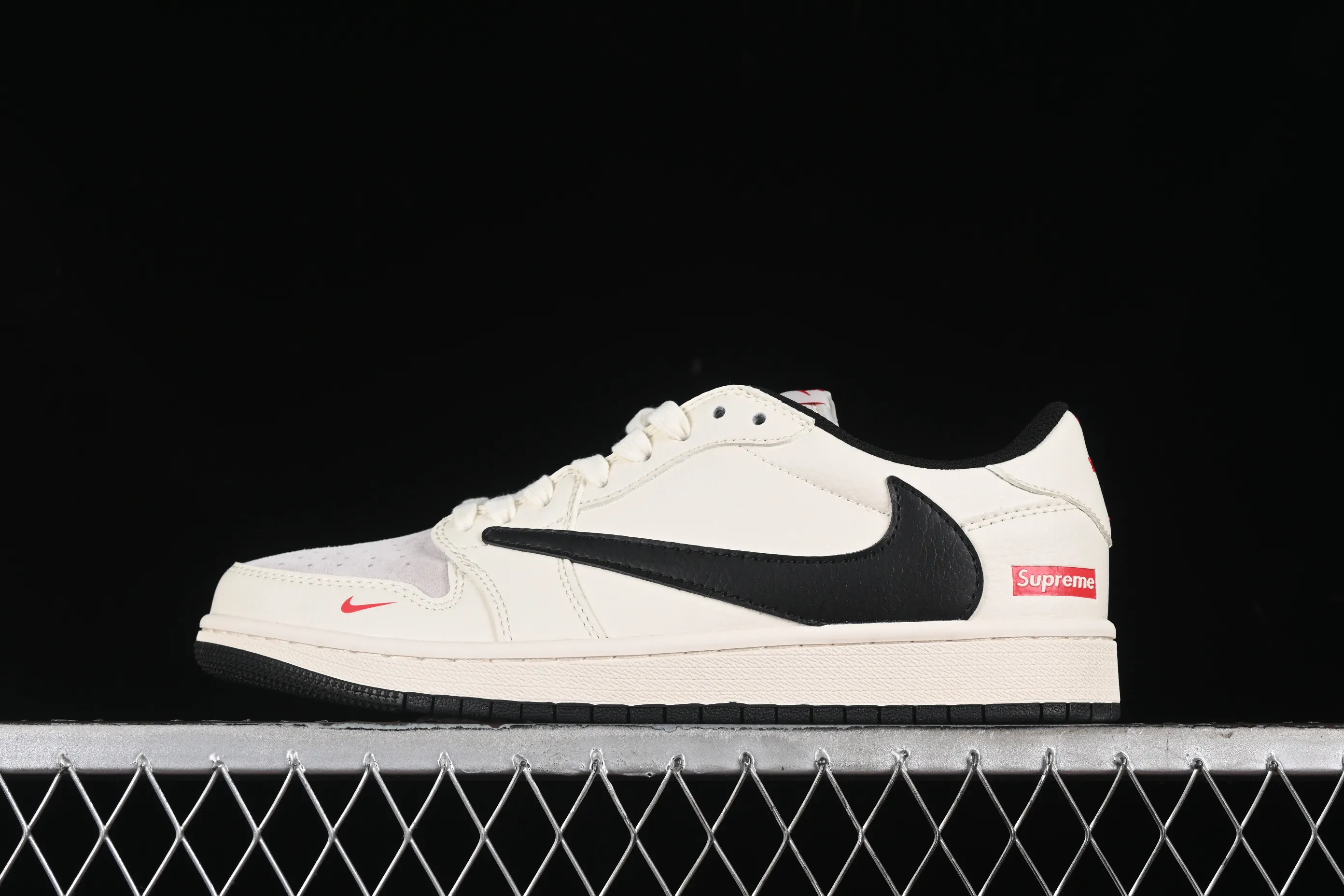 All categories Air Jordan Jordan series basketball shoes Air Jordan 1 Low High-end customized low-top sneakers Travis Scott x Fragment Design x Air Jordan 1 Low OG SP AJ1 Joe 1 Supreme joint-off-white black hook low-top cultural casual sneakers LJ5188-023